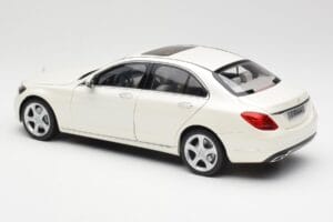 Mercedes C-Class W205 Diamond Bílý Metalíza Norev 1:18 B66960256 Kov – obrázek 7 z 8