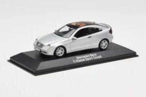 Mercedes C-Class W203 Sport Coupe Stříbrný Minichamps 1:43 B66961916 Kov – obrázek 2 z 4