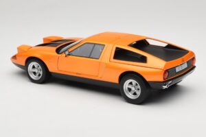 Mercedes C111 II White Autumn Metallic Norev 1:18 183050 Kov – obrázek 7 z 10