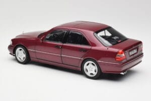 Mercedes AMG C36 W202 Almandine Červený Norev 1:18 B66040706 Kov – obrázek 7 z 8