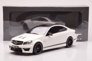 Mercedes AMG C63 W204 Edition 507 Bílý GT Spirit 1:18 GT899 Pryskyřice – obrázek 6 z 6
