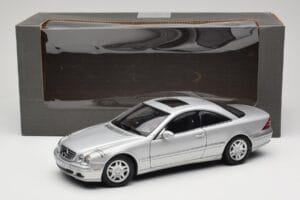 Mercedes CL 500 C215 Stříbrný AUTOart 1:18 B66962152 Kov – obrázek 8 z 8