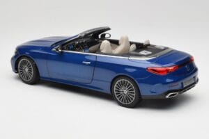 Mercedes CLE Kabriolet A236 Modrý Norev 1:18 B66960653 Kov – obrázek 8 z 9