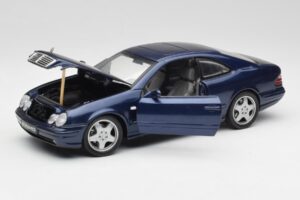 Mercedes CLK 55 AMG C209 Modrý Metalický Anson 1:18 30343 Kov – obrázek 2 z 8