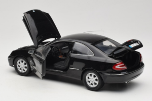 Mercedes CLK C209 Black Metallic Kyosho 1:18 B66962149 Kov – obrázek 5 z 8