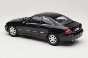 Mercedes CLK C209 Black Metallic Kyosho 1:18 B66962149 Kov – obrázek 7 z 8