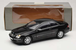 Mercedes CLK C209 Black Metallic Kyosho 1:18 B66962149 Kov – obrázek 8 z 8