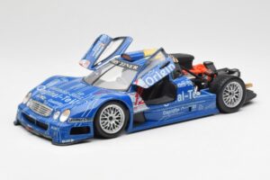 Mercedes CLK GTR #12 Original Teile FIA GT 1999 Maisto 1:18 56036 Kov – obrázek 2 z 7