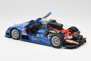 Mercedes CLK GTR #12 Original Teile FIA GT 1999 Maisto 1:18 56036 Kov – obrázek 4 z 7