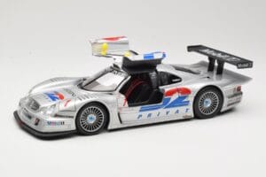 Mercedes CLK LM GT1 #1 AMG Mercedes K. Ludwig / R. Zonta FIA GT Championship 1998 Maisto 1:18 56053 Kov – obrázek 2 z 8