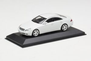 Mercedes CLS-Class C219 Linea Bílý Minichamps 1:43 436034300 Kov – obrázek 2 z 4