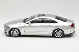Mercedes CLS C257 Stříbrný Norev 1:18 183489 Kov – obrázek 4 z 8