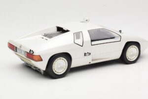 Mercedes CW311 White Metallic BoS Models 1:18 BOS198 Pryskyřice – obrázek 2 z 6