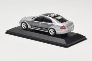 Mercedes E-Class W211 #36 Paris-Beijing 2006 Replacement Box Minichamps 1:43 B66962270-R Kov – obrázek 3 z 4