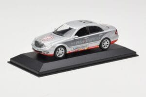 Mercedes E-Class W211 #7 Team AutoBild Paris-Beijing 2006 Replacement Box Minichamps 1:43 MB001 Kov – obrázek 2 z 4