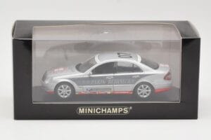 Mercedes E-Class W211 #7 Team AutoBild Paris-Beijing 2006 Replacement Box Minichamps 1:43 MB001 Kov – obrázek 4 z 4