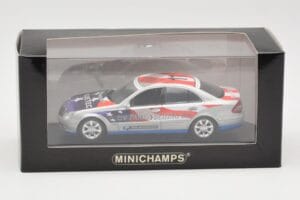 Mercedes E-Class W211 #11 Bluetec Paris-Beijing 2006 Minichamps 1:43 B66962267-R Kov – obrázek 4 z 4