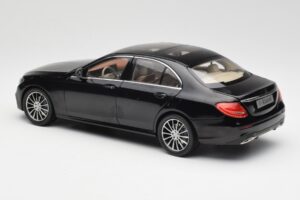 Mercedes E-Class W213 Obsidian Černý iScale 1:18 B66960380 Kov – obrázek 7 z 8