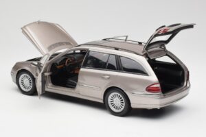 Mercedes E320 CDI W210 Kombi Cubanite Stříbrný Kyosho 1:18 B66962188 Kov – obrázek 5 z 8