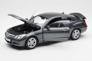 Mercedes E500 C207 Coupe Tenoric Šedý Norev 1:18 183540 Kov – obrázek 2 z 8
