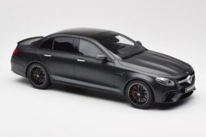 Mercedes AMG E63 S W213 Edition 1 Night Černý GT Spirit 1:18 B66963111 Pryskyřice – obrázek 4 z 6