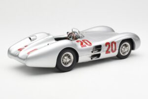 Mercedes W196 Streamliner #20 K. Kling French GP 1954 CMC 1:18 M-128B Kov – obrázek 2 z 6