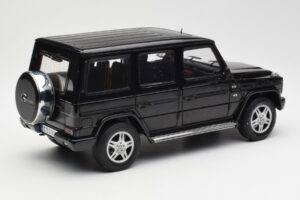Mercedes G 500 W463 Černý Dealer Edition AUTOart 1:18 B66962143 Kov – obrázek 3 z 8