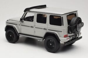 Mercedes G 63 AMG 4x4 Squared Arabian Grey Almost Real 1:18 820829 Kov – obrázek 7 z 8