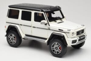 Mercedes G 63 AMG 4x4 Squared Polar White Almost Real 1:18 820203 Kov – obrázek 6 z 8