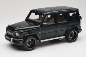 Mercedes G 63 AMG W463 Green Metallic Minichamps 1:18 110037066 Kov