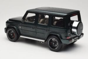 Mercedes G 63 AMG W463 Green Metallic Minichamps 1:18 110037066 Kov – obrázek 7 z 8