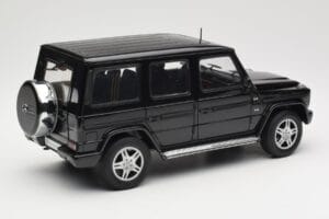 Mercedes G-Class G 500 W463 Smaragd Black Metallic AUTOart 1:18 76101 Kov – obrázek 3 z 8
