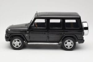 Mercedes G-Class G 500 W463 Smaragd Black Metallic AUTOart 1:18 76101 Kov – obrázek 4 z 8