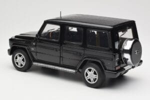Mercedes G-Class G 500 W463 Smaragd Black Metallic AUTOart 1:18 76101 Kov – obrázek 7 z 8