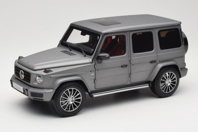 Mercedes G-Class G500 W463A Designo Platinum Magno Minichamps 1:18 B66960811 Kov