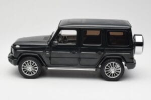 Mercedes G-Class G500 W463A Emerald Green Minichamps 1:18 B66960810 Kov – obrázek 4 z 8