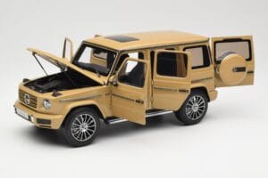 Mercedes G-Class G 500 W463A Solarbeam Yellow Metallic Minichamps 1:18 113037108 Kov – obrázek 2 z 8
