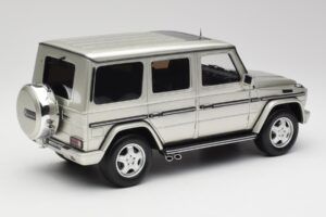 Mercedes G-Class G55 AMG W463 Iridium Stříbrný Otto 1:18 OT1126 Pryskyřice – obrázek 2 z 6