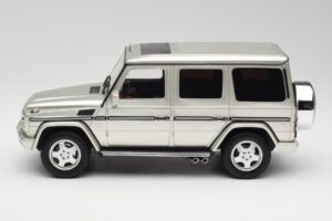 Mercedes G-Class G55 AMG W463 Iridium Stříbrný Otto 1:18 OT1126 Pryskyřice – obrázek 3 z 6