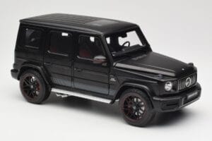 Mercedes G-Class G63 AMG W463A Matt Black Minichamps 1:18 110037064 Kov – obrázek 6 z 8