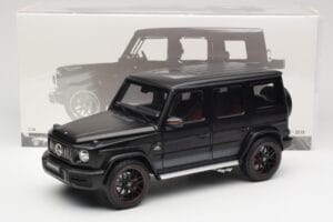 Mercedes G-Class G63 AMG W463A Matt Black Minichamps 1:18 110037064 Kov – obrázek 8 z 8