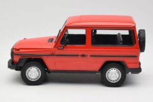 Mercedes G-Class W460 SWB Červený Minichamps 1:18 155038002 Kov – obrázek 3 z 6