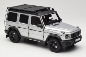 Mercedes G-Class W463 Iridium Silver Norev 1:18 183030 Kov – obrázek 6 z 8