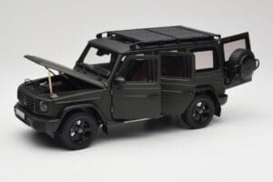 Mercedes G-Class W465 Olivový Norev 1:18 B66960662 Kov – obrázek 2 z 8