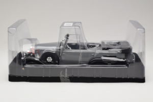 Mercedes G4 6-Wheels Černý With Figures Signature Models 1:18 38202 Kov – obrázek 2 z 3