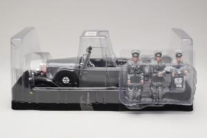 Mercedes G4 6-Wheels Černý With Figures Signature Models 1:18 38202 Kov