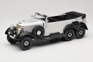 Mercedes G4 W31 Bílý MCG 1:18 MCG18208 Kov