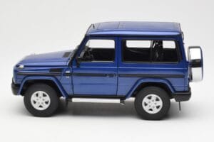 Mercedes G500 W463 SWB Modrý AUTOart 1:18 76114 Kov – obrázek 4 z 8
