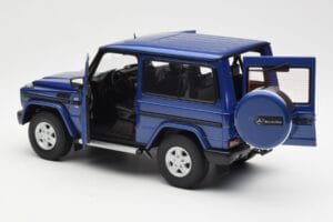 Mercedes G500 W463 SWB Modrý AUTOart 1:18 76114 Kov – obrázek 5 z 8