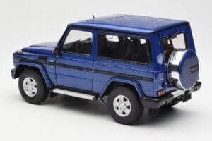 Mercedes G500 W463 SWB Modrý AUTOart 1:18 76114 Kov – obrázek 7 z 8